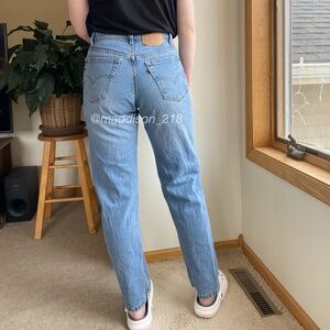Levi’s Vintage High Rise Light Wash Dad Jeans 555 31” waist